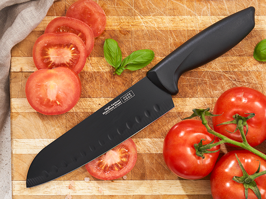 HomeHero Knife meal prepping slicing tomatoes